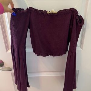 off shoulder bell sleep top
